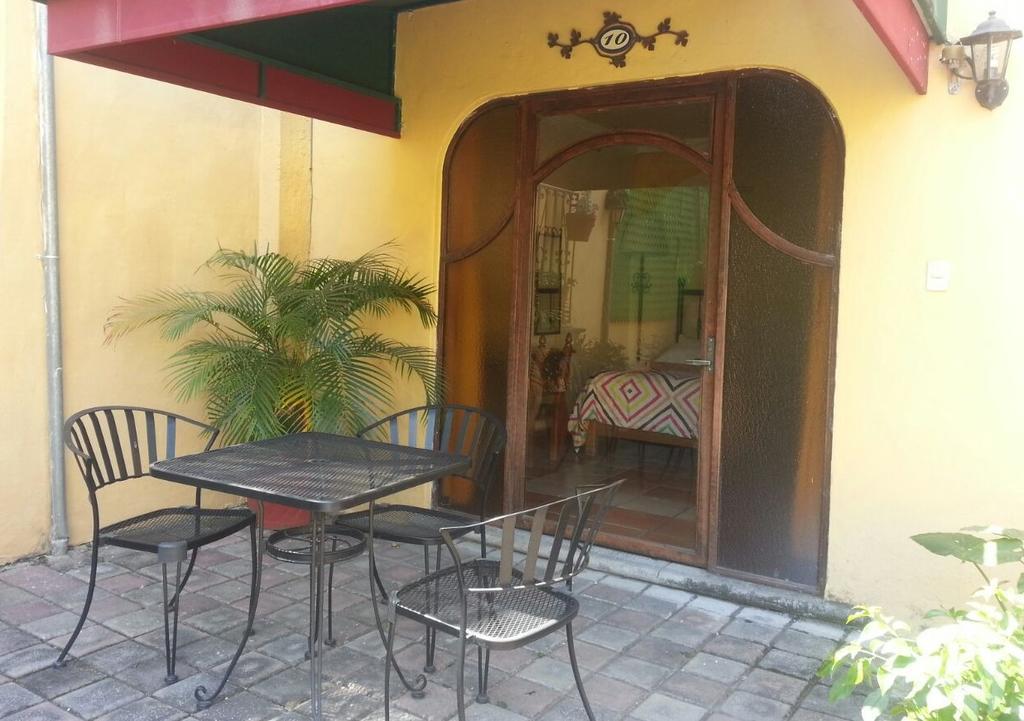 Hotel Antigua Posada Cuernavaca Exterior photo